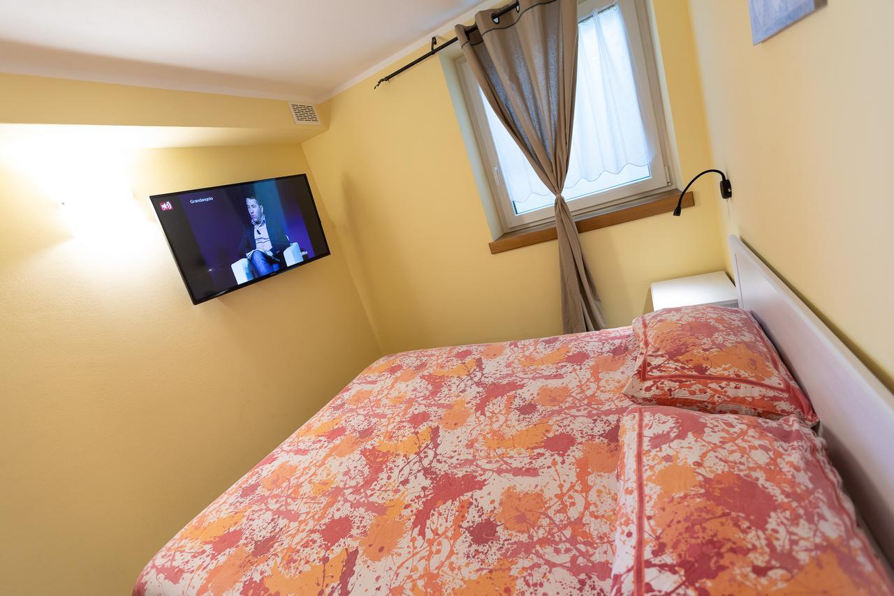 Pianeta Oro Apartments リヴィーニョ エクステリア 写真